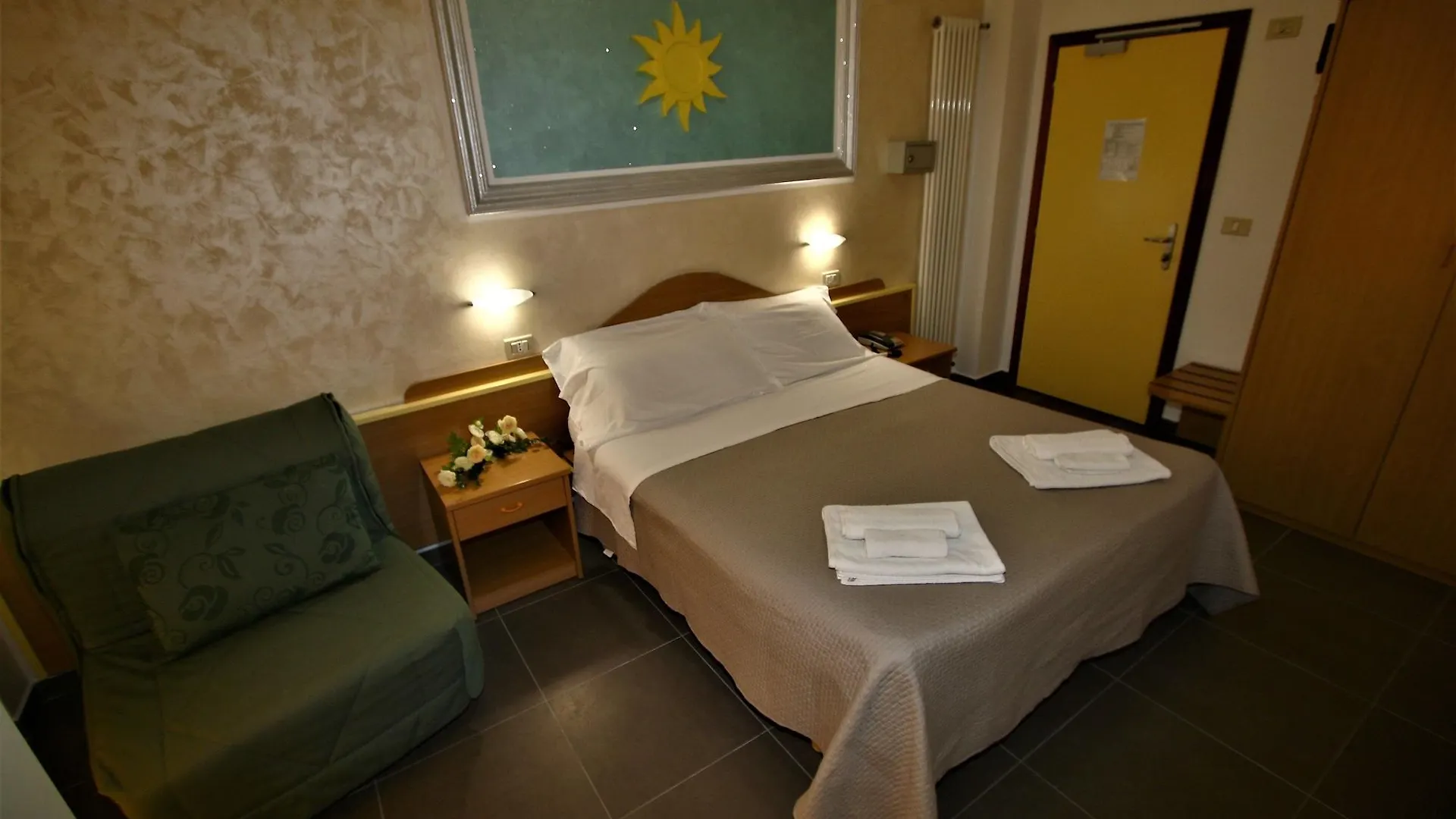 Hotel De Amicis 里乔内