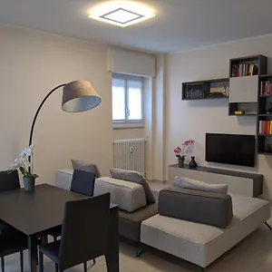 https://modern-apartment-in-como-completely-renovated.it-lombardy.com