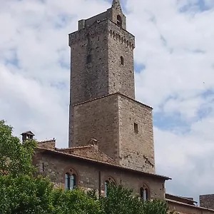https://la-casina-tra-le-torri.it-tuscanyhotel.com