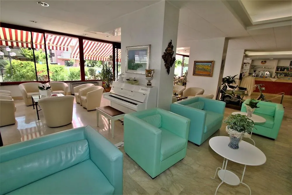 Hotel De Amicis Riccione 3*,  Italie