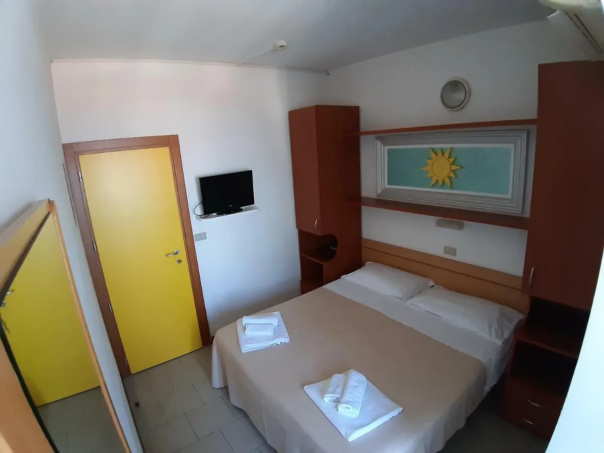 Hotel De Amicis Riccione 3*,  Italie
